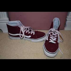 Garnet vans high tops